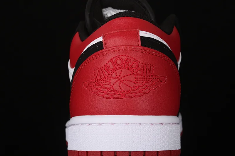 All Categories Air Jordan Jordan Series Basketball Shoes Air Jordan 1 Low New Version Air Jordan 1 Low AJ1 Joe 1 Low Top Leather Black Toe 553558-116